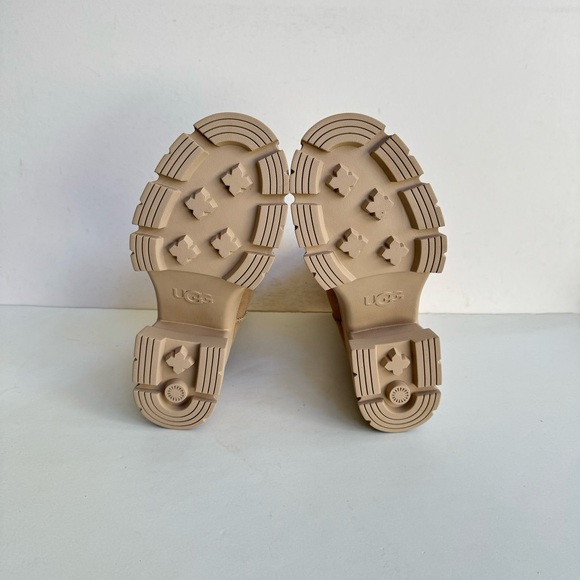 UGG BROOKLYN CHELSEA MUSTARD SEED WATERPROOF PLATFORM BOOTS US 9 - Picture 5 of 6